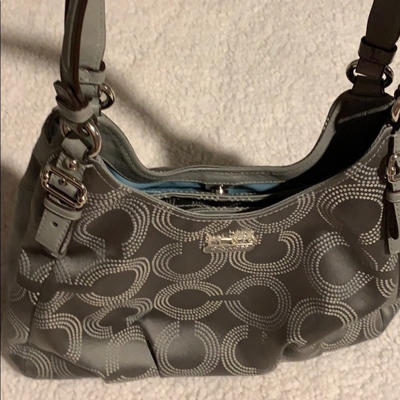 Handbag - Picture 2 of 5